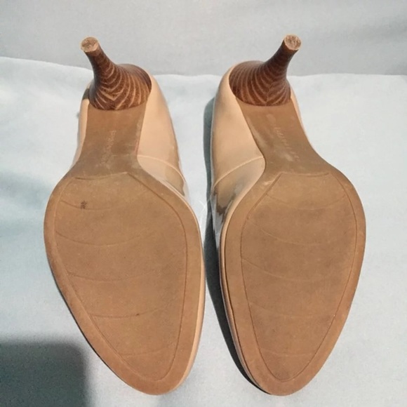 Small Nude Bandolino Heels - Picture 4 of 4